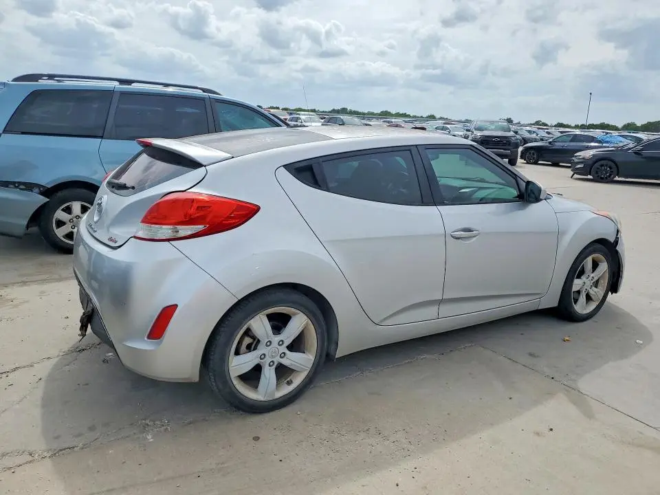 2013 HYUNDAI VELOSTER BASE  