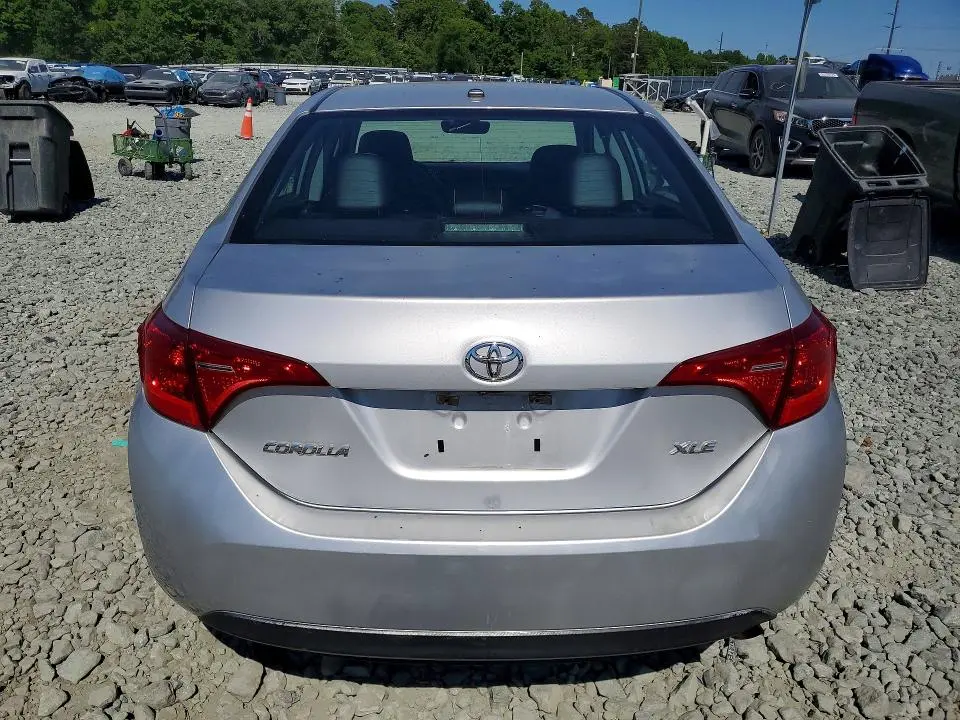 2017 TOYOTA COROLLA XLE  