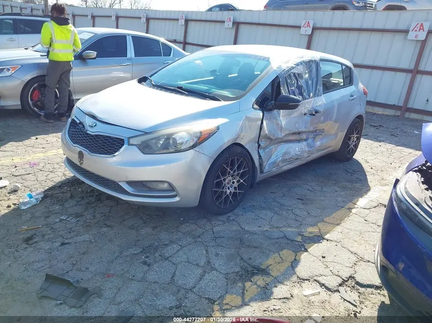 2016 KIA FORTE LX