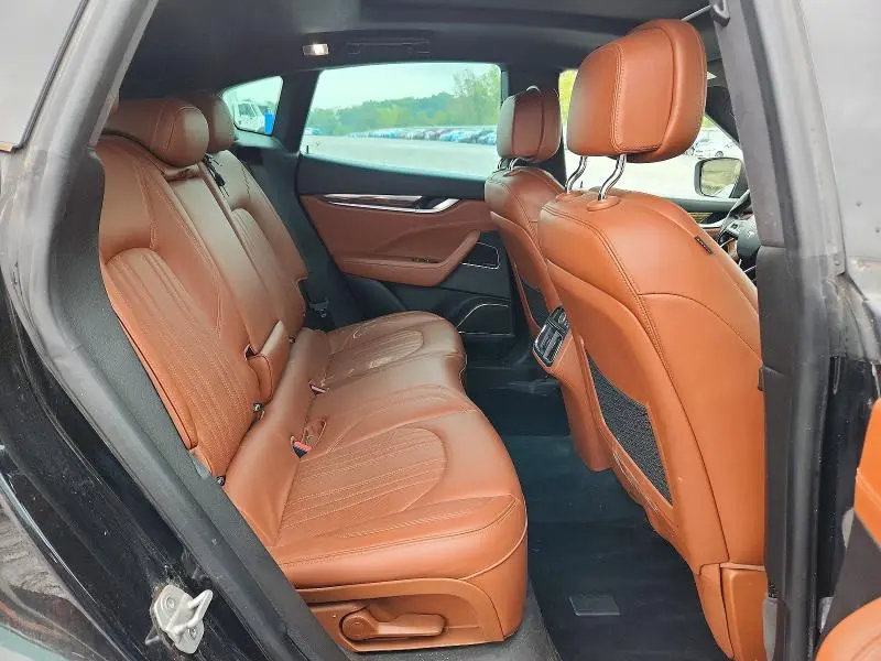 2017 MASERATI LEVANTE S SPORT  
