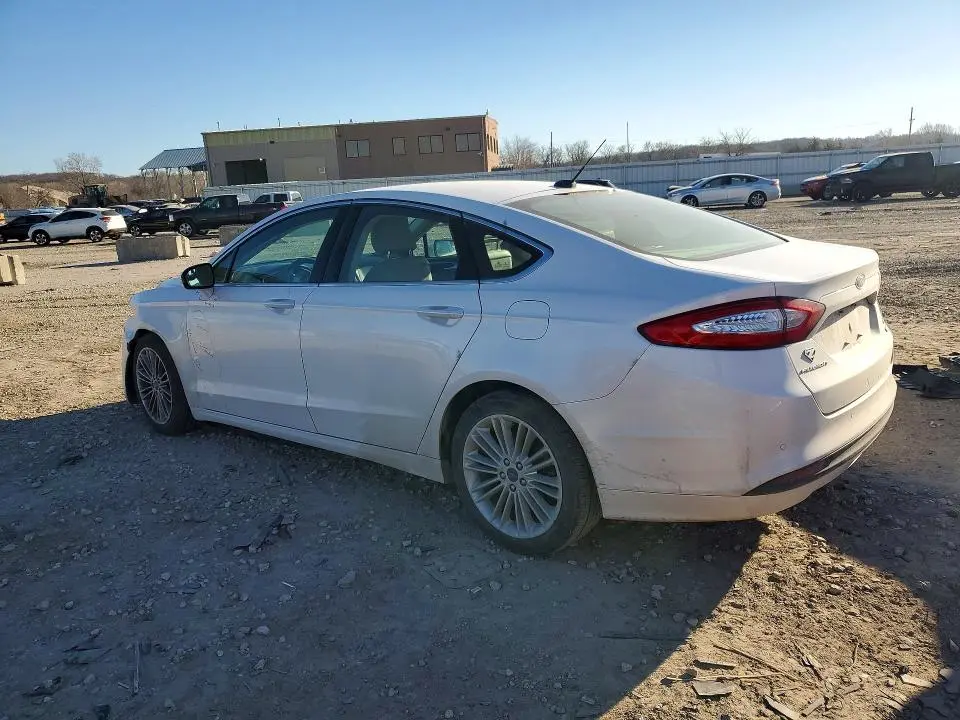2016 FORD FUSION SE  
