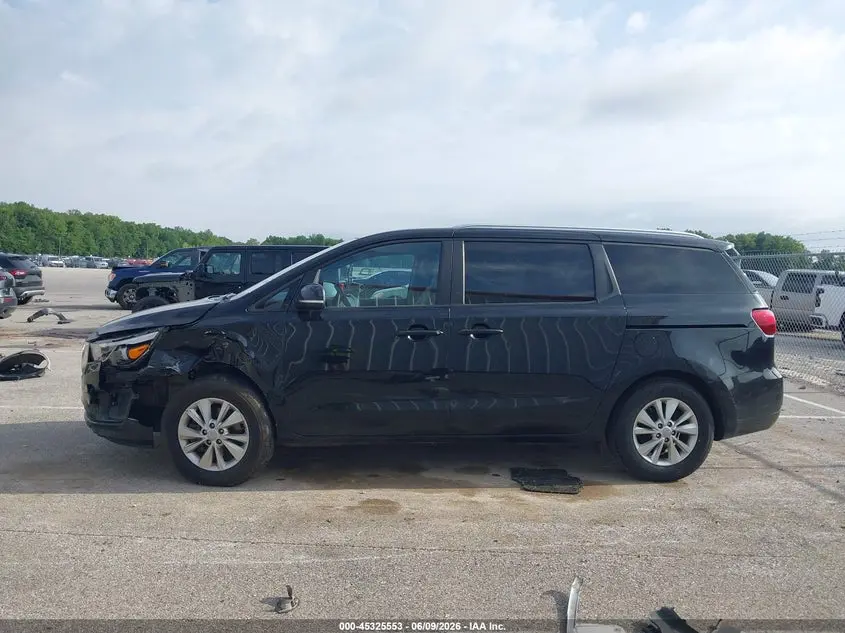 2016 KIA SEDONA LX