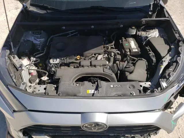 2021 TOYOTA RAV4 LE