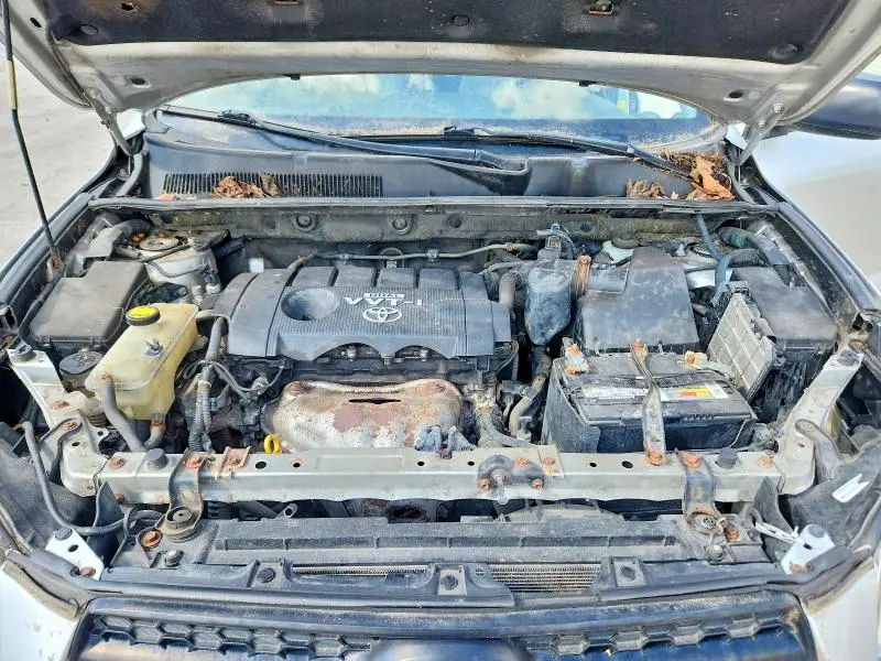 2011 TOYOTA RAV4 BASE  