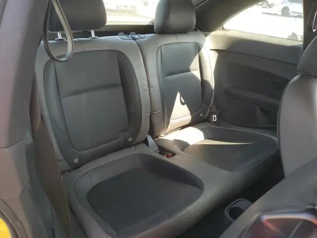 2015 VOLKSWAGEN BEETLE 1.8T  