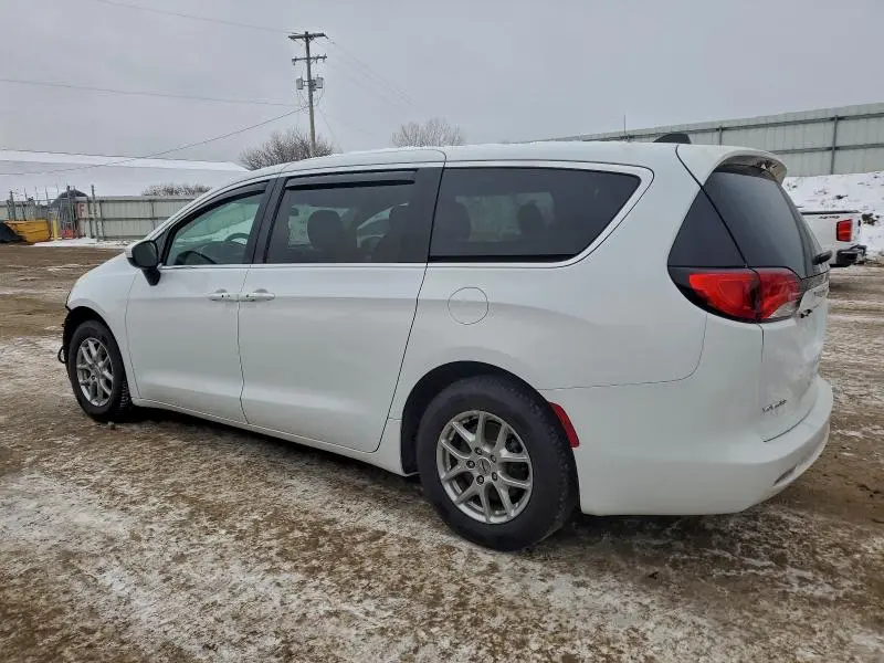 2022 CHRYSLER VOYAGER LX  