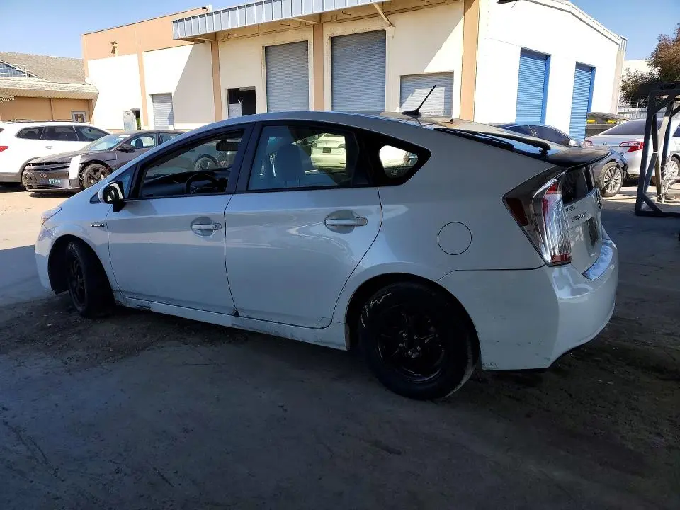 2012 TOYOTA PRIUS THREE  