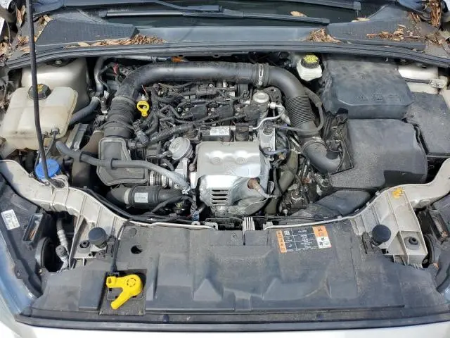 2017 FORD FOCUS SE  