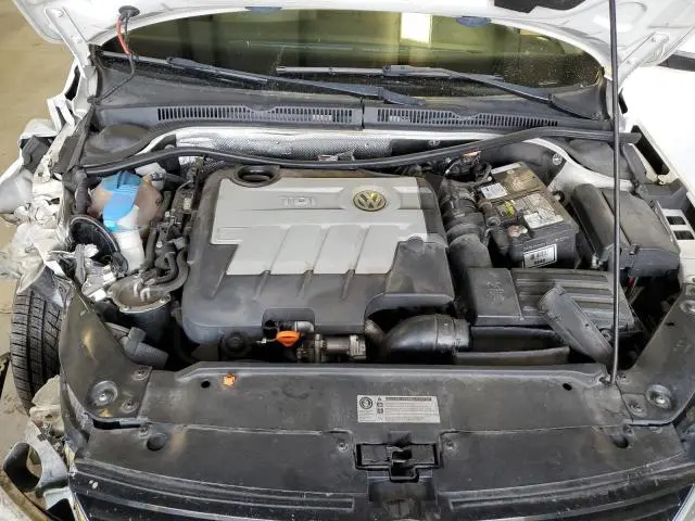2011 VOLKSWAGEN JETTA TDI  