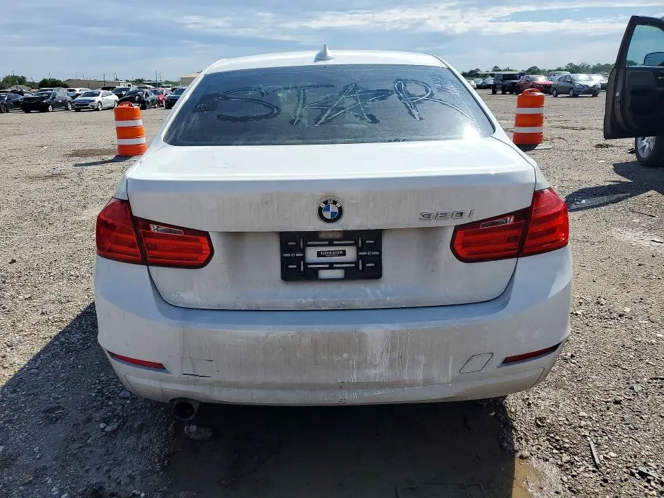 2015 BMW 320 I  