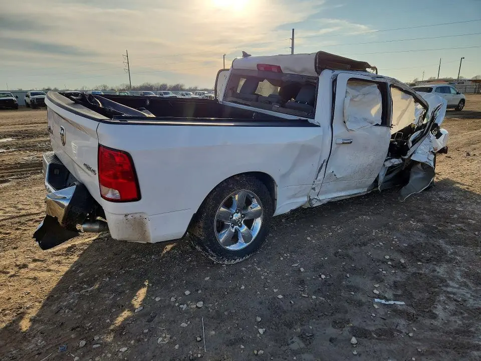 2014 RAM 1500 SLT  