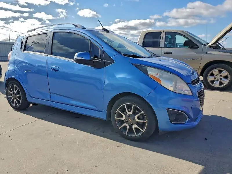 2015 CHEVROLET SPARK 2LT  