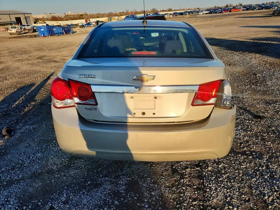 2014 CHEVROLET CRUZE LS  