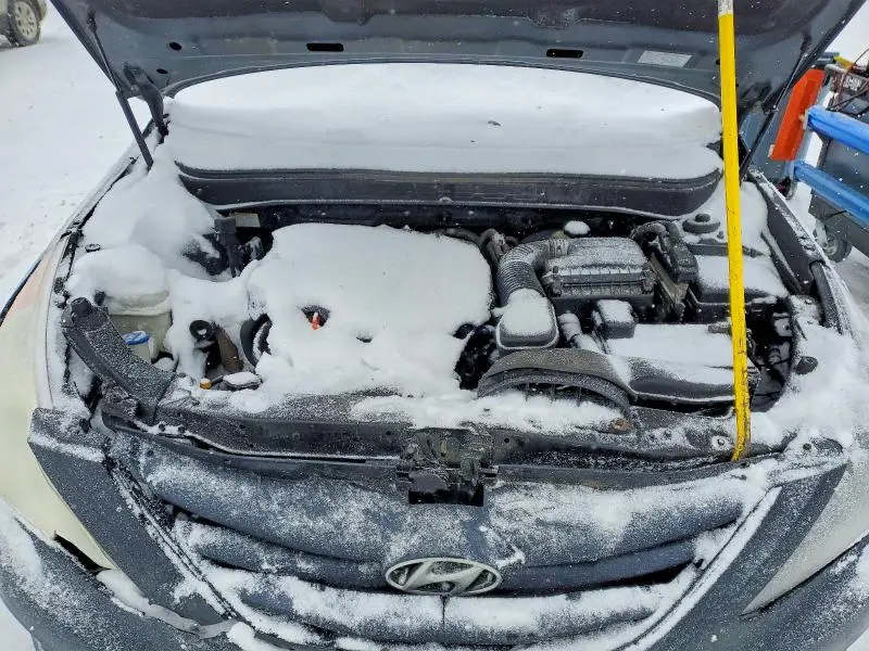 2011 HYUNDAI SONATA SE  