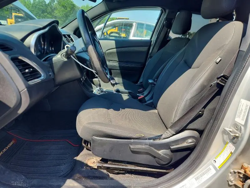 2012 DODGE AVENGER SE  