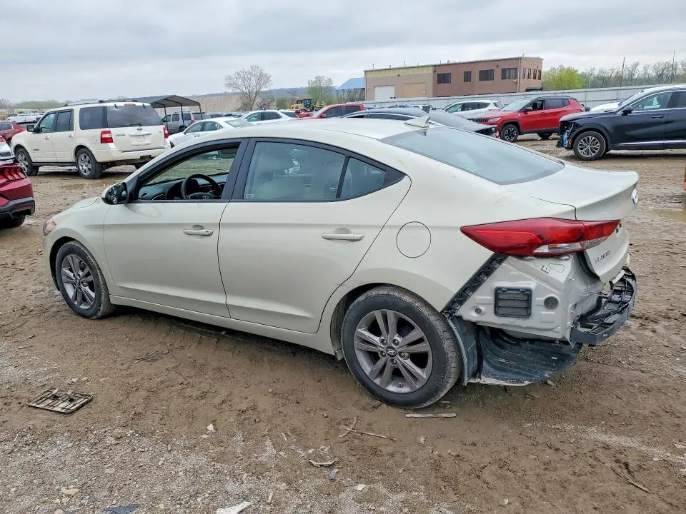 2017 HYUNDAI ELANTRA SE  