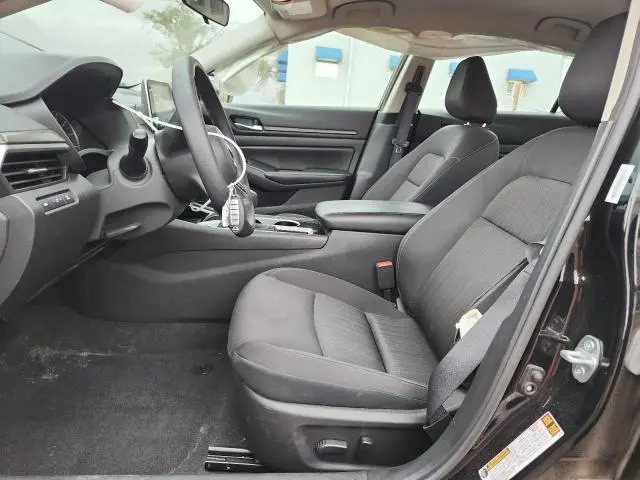 2024 NISSAN ALTIMA SV  