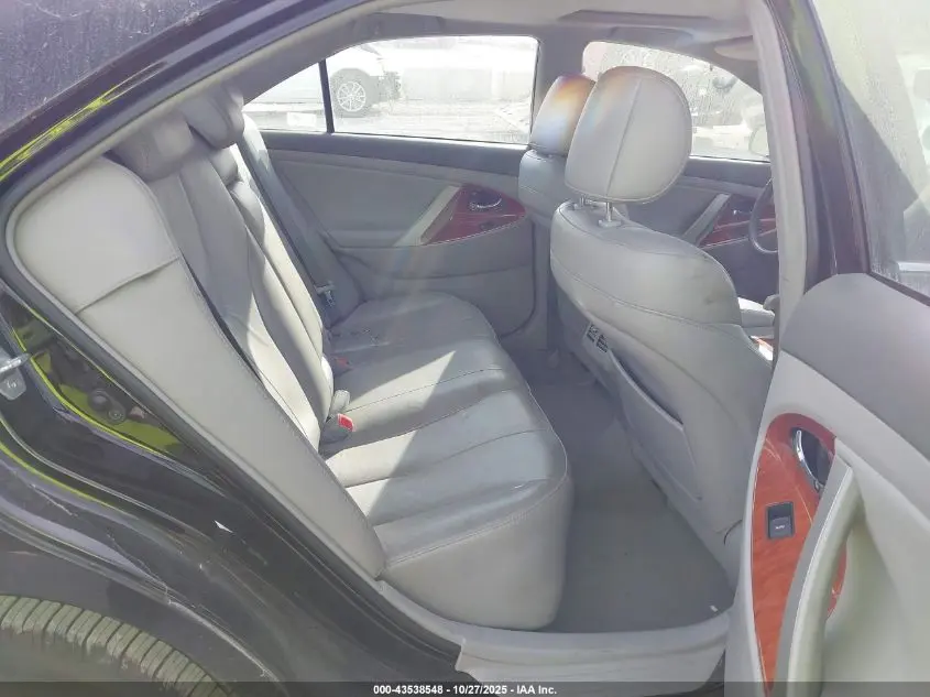 2011 TOYOTA CAMRY HYBRID  