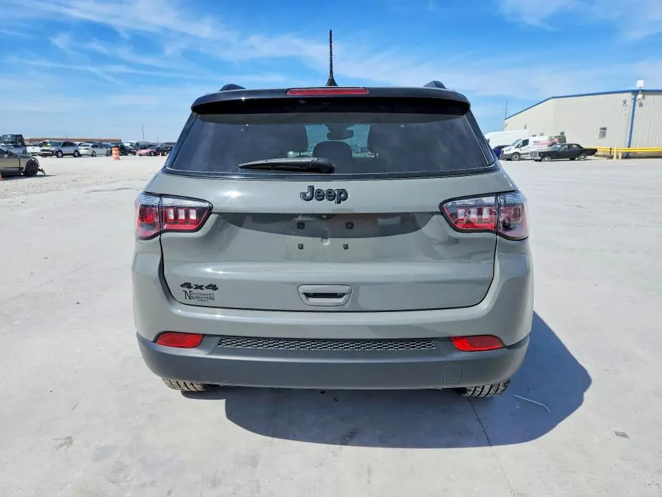 2023 JEEP COMPASS LATITUDE  