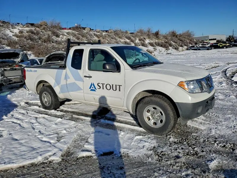 2014 NISSAN FRONTIER S  