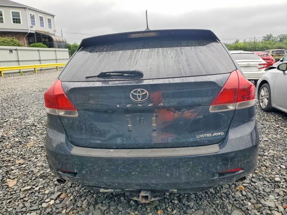 2015 TOYOTA VENZA LIMITED  
