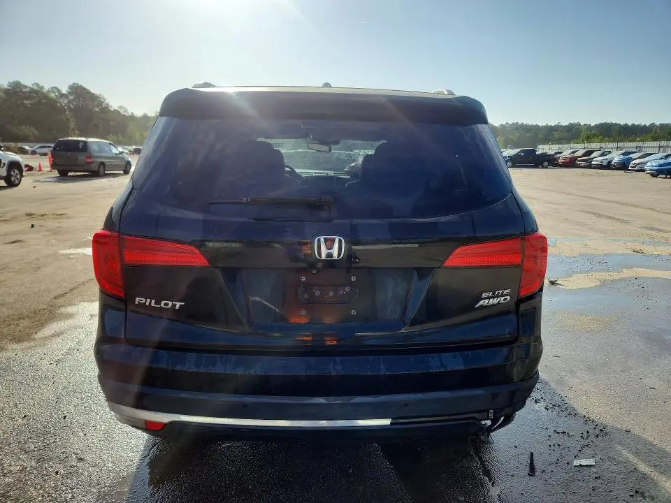 2016 HONDA PILOT ELITE  