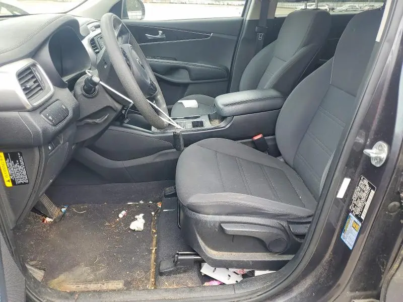 2017 KIA SORENTO LX V6  
