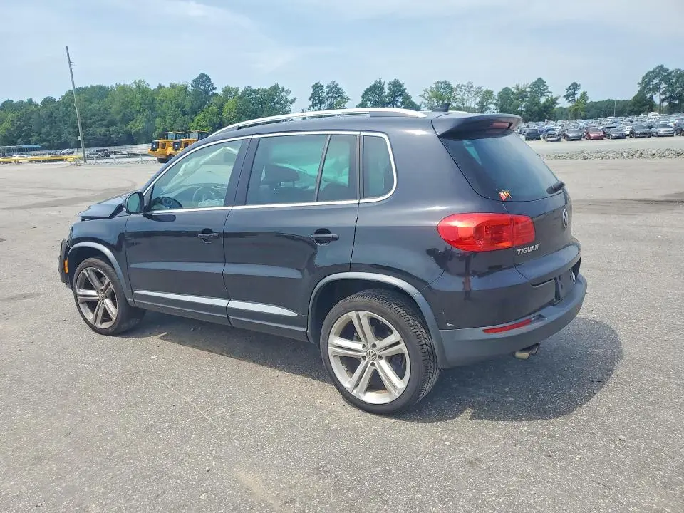 2014 VOLKSWAGEN TIGUAN S  