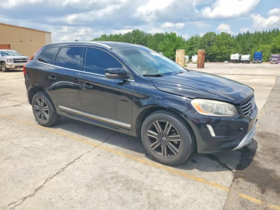 2017 VOLVO XC60 T5 DYNAMIC  