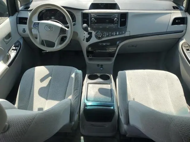 2013 TOYOTA SIENNA LE  