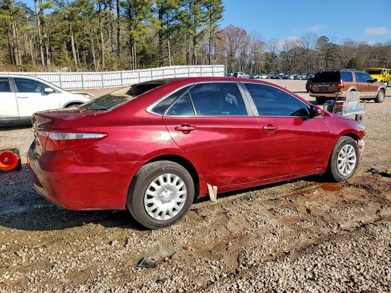 2015 TOYOTA CAMRY LE  