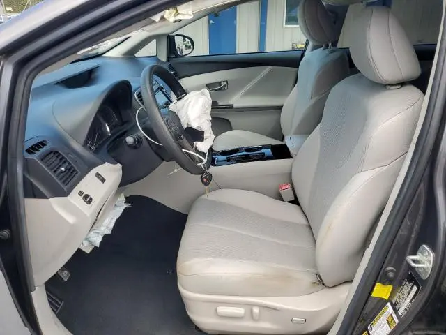 2013 TOYOTA VENZA LE  