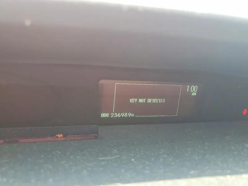 2010 TOYOTA PRIUS III  