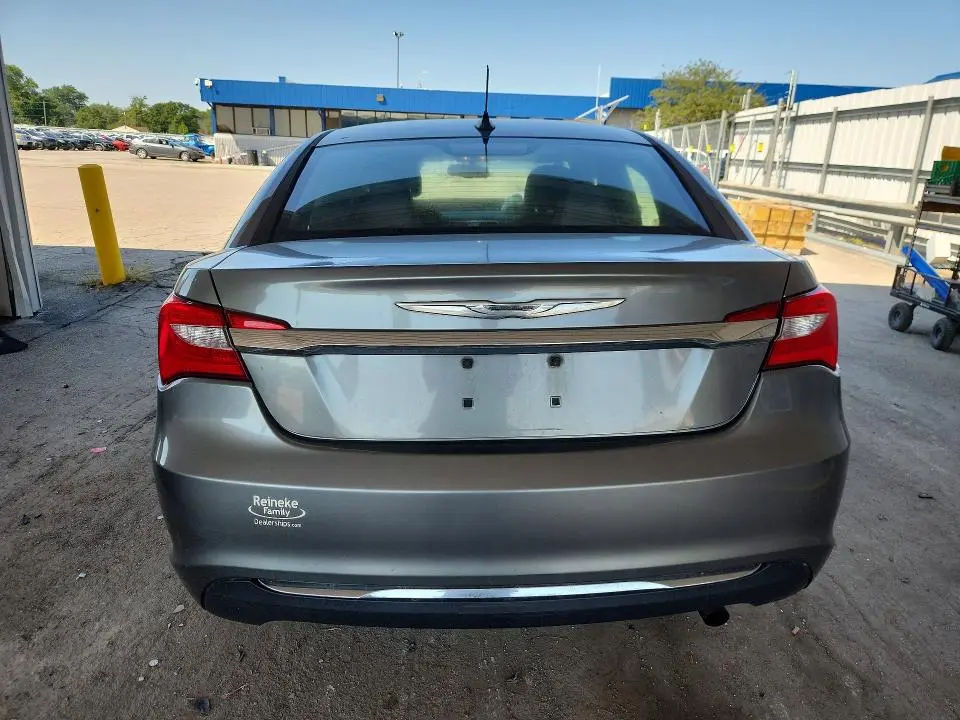 2013 CHRYSLER 200 LX  