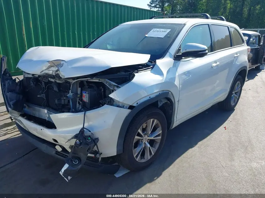 2015 TOYOTA HIGHLANDER LE PLUS V6