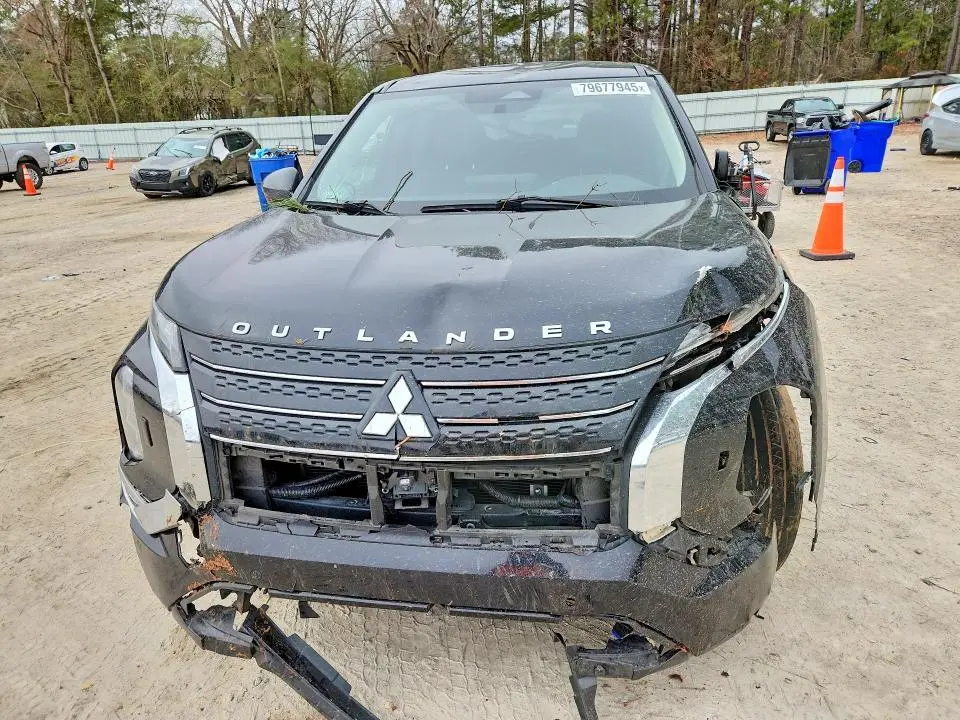 2022 MITSUBISHI OUTLANDER SE  