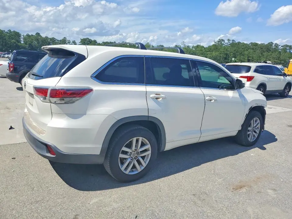 2014 TOYOTA HIGHLANDER LE  