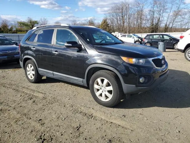 2013 KIA SORENTO LX  