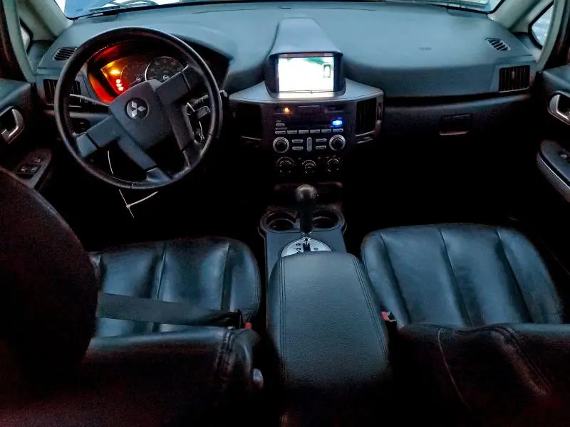 2010 MITSUBISHI ENDEAVOR SE  