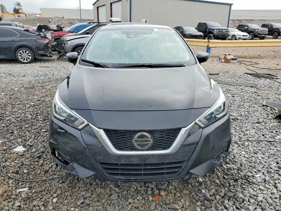 2021 NISSAN VERSA SV  
