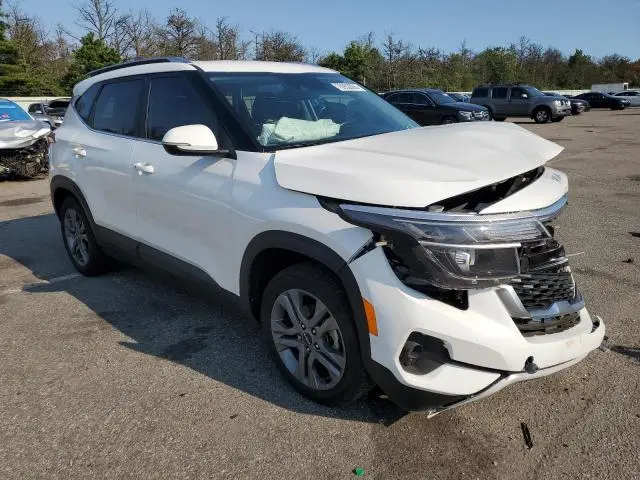 2022 KIA SELTOS S  
