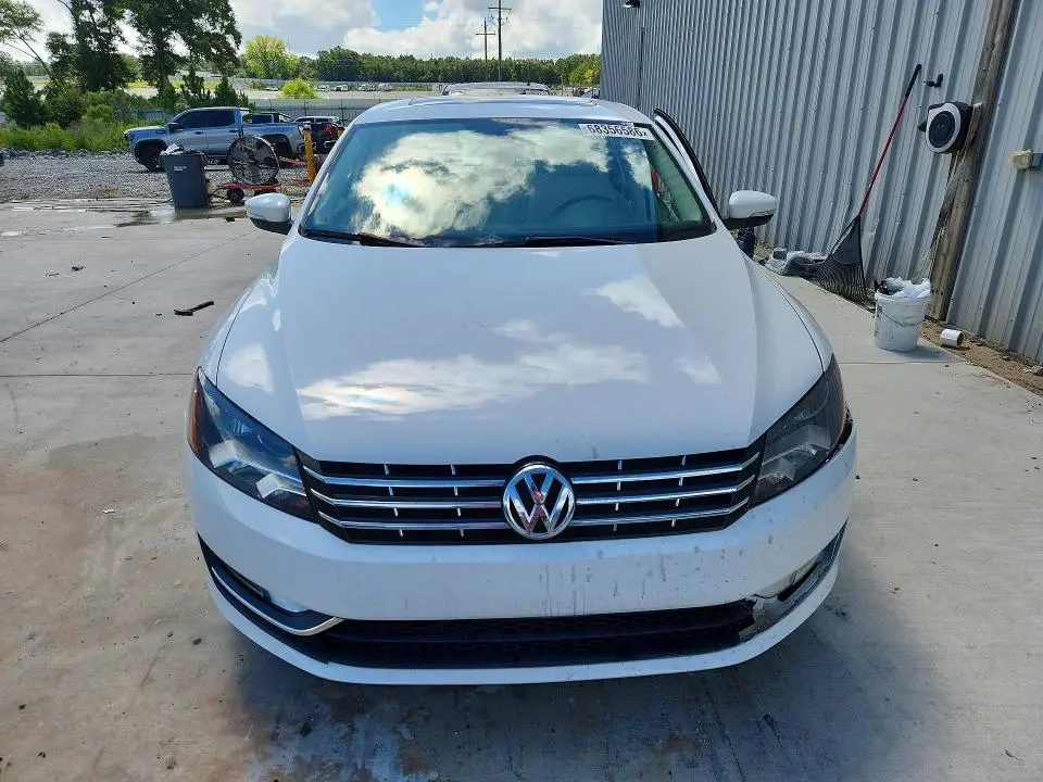 2015 VOLKSWAGEN PASSAT SEL  