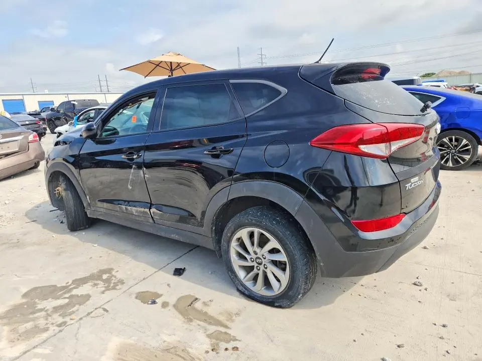 2018 HYUNDAI TUCSON SE  