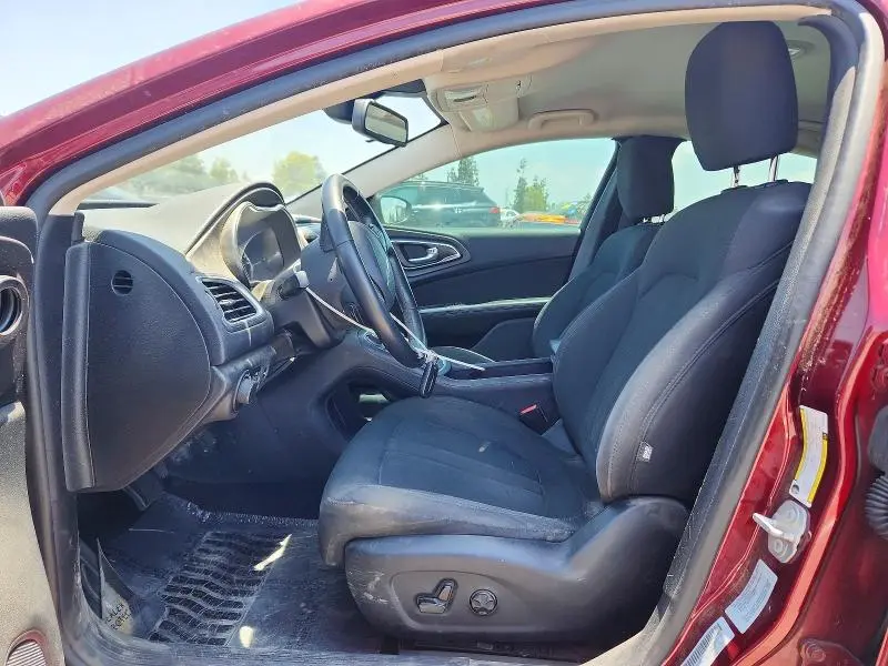2016 CHRYSLER 200 LX  