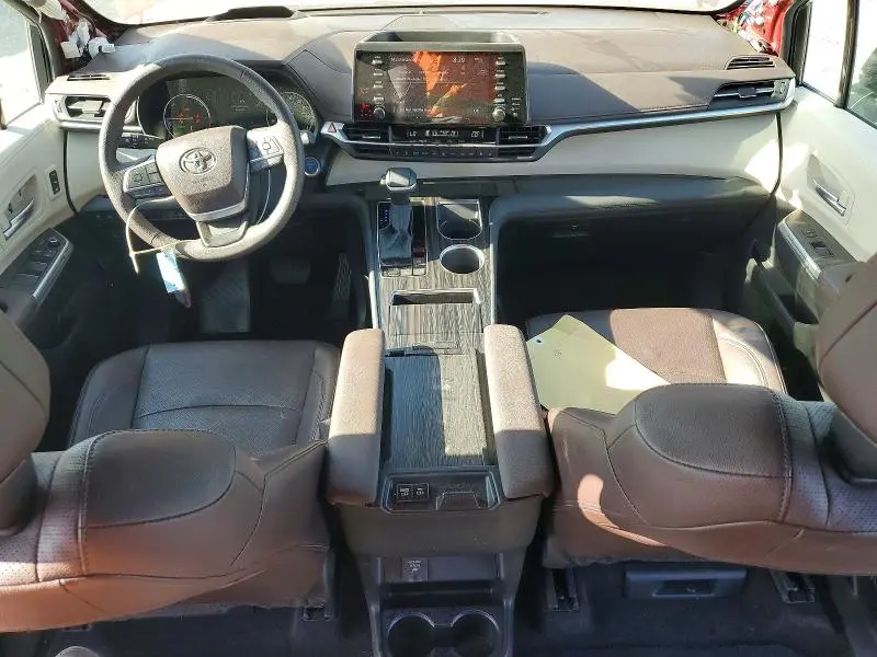 2024 TOYOTA SIENNA PLATINUM 7-PASSENGER  