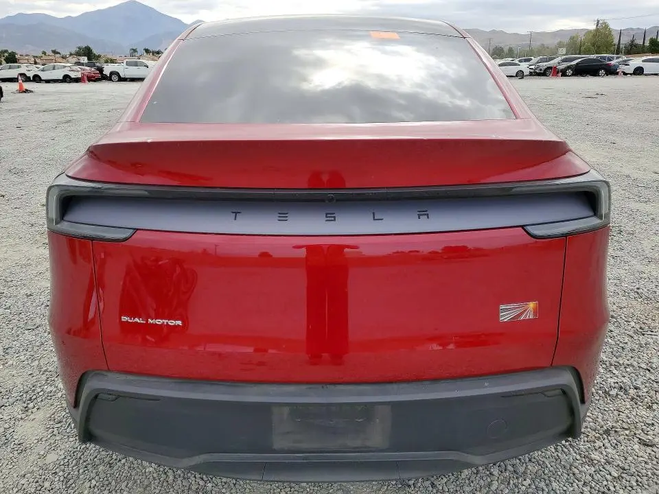 2026 TESLA MODEL Y   