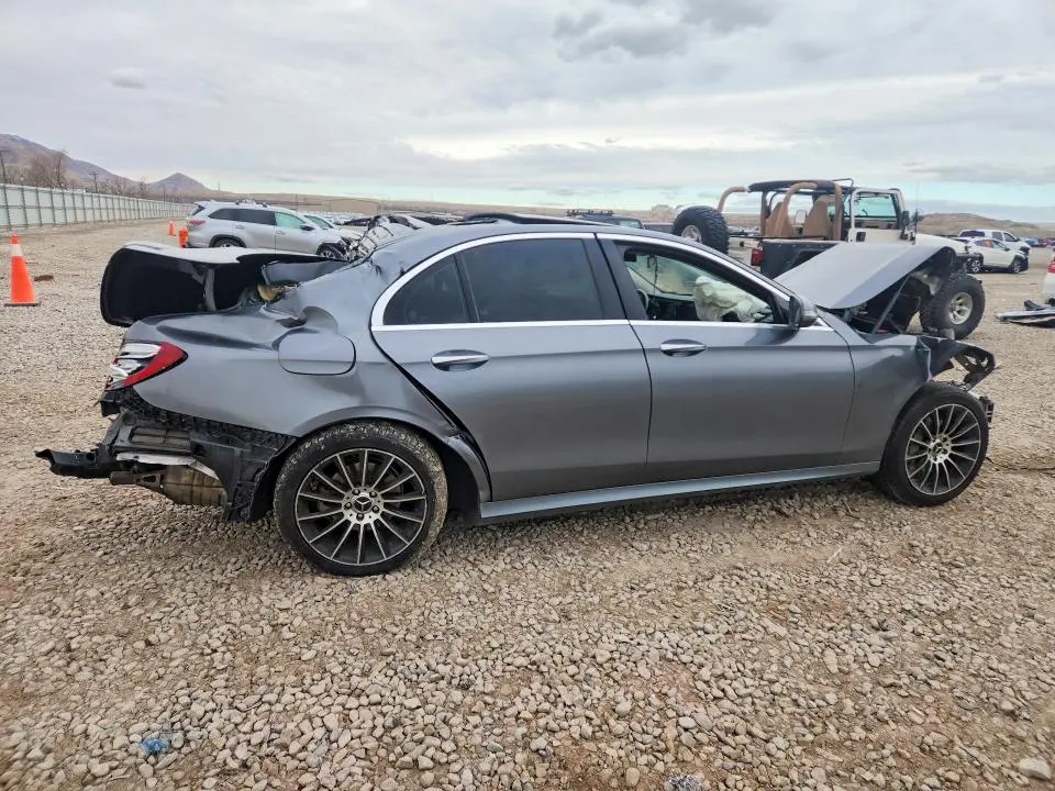 2017 MERCEDES-BENZ E 300 4MATIC  