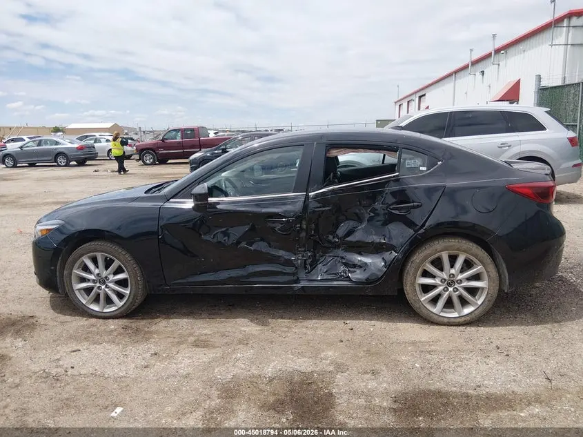 2017 MAZDA MAZDA3 GRAND TOURING