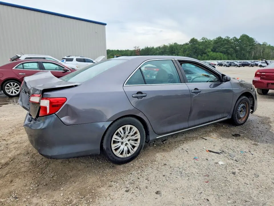 2014 TOYOTA CAMRY LE  