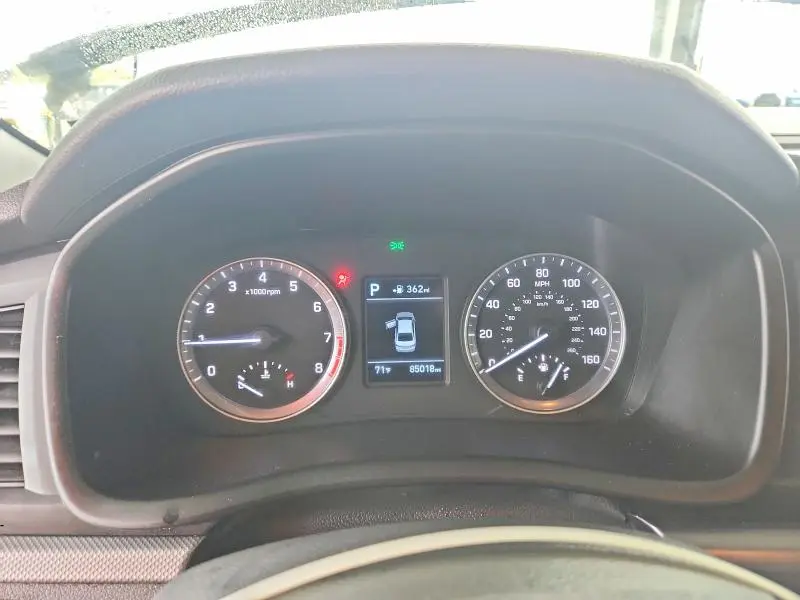 2019 HYUNDAI SONATA SE  
